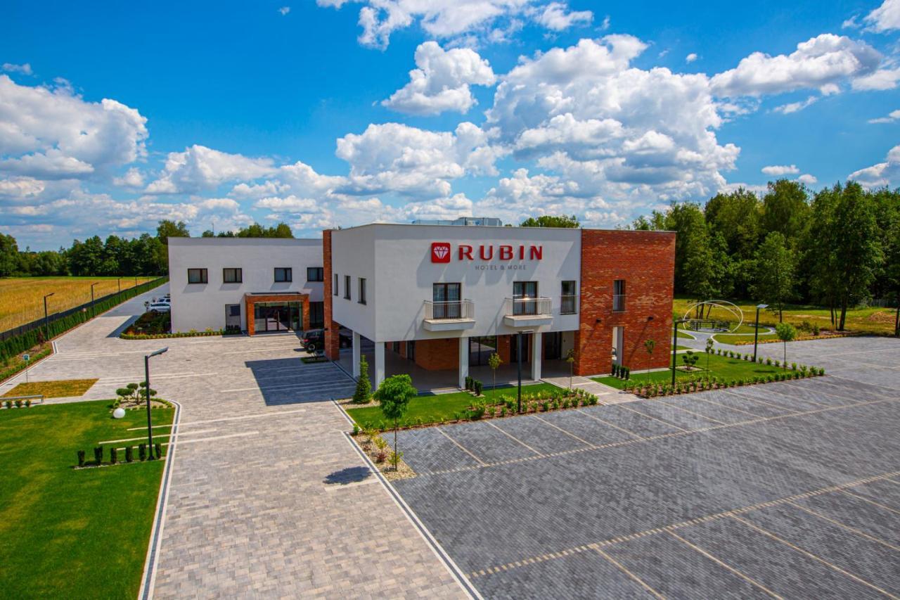 Hotel Rubin Stara Blotnica ภายนอก รูปภาพ