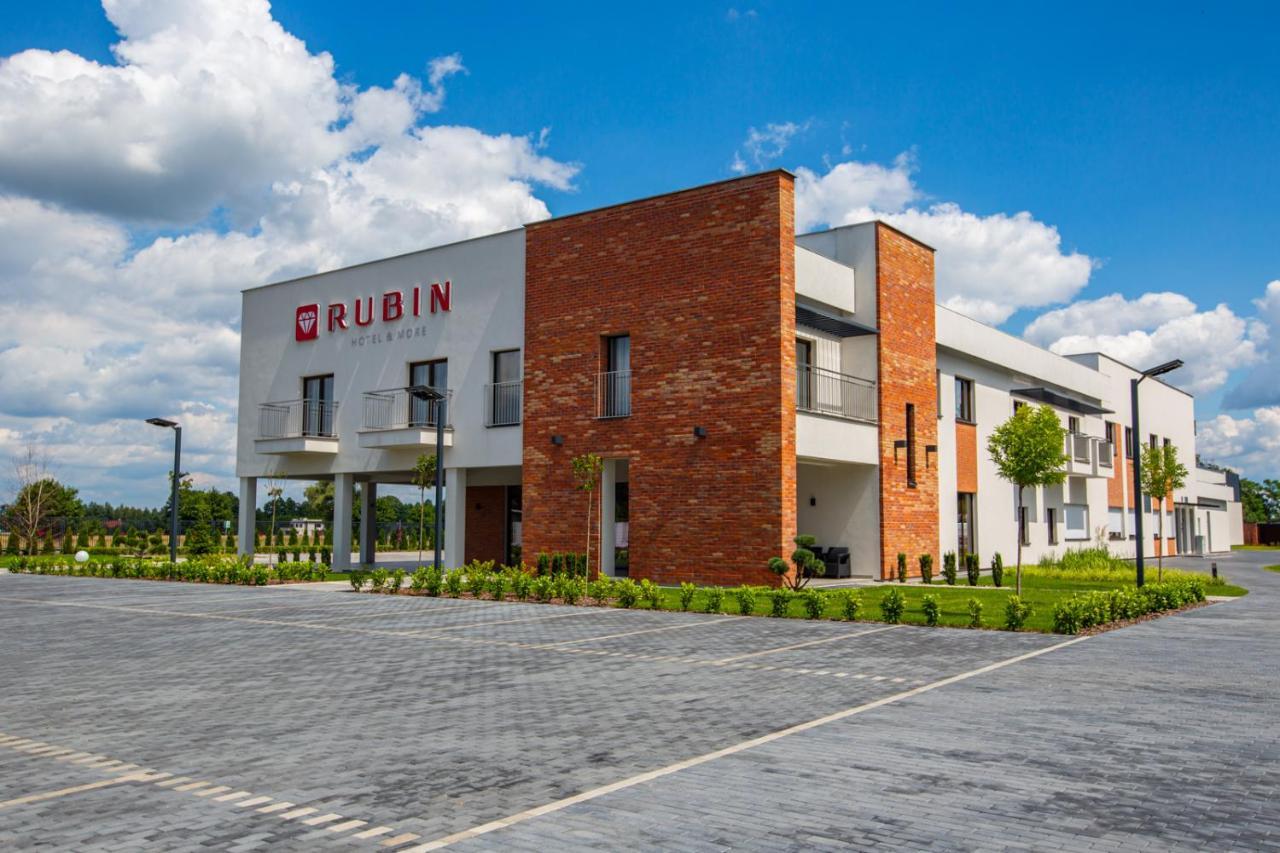 Hotel Rubin Stara Blotnica ภายนอก รูปภาพ