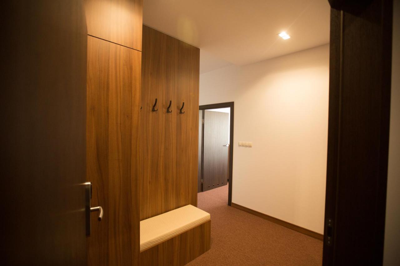 Hotel Rubin Stara Blotnica ภายนอก รูปภาพ