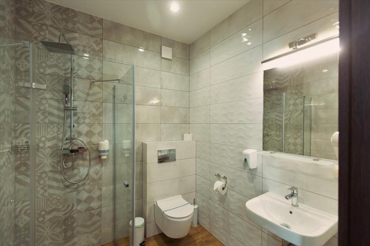 Hotel Rubin Stara Blotnica ภายนอก รูปภาพ
