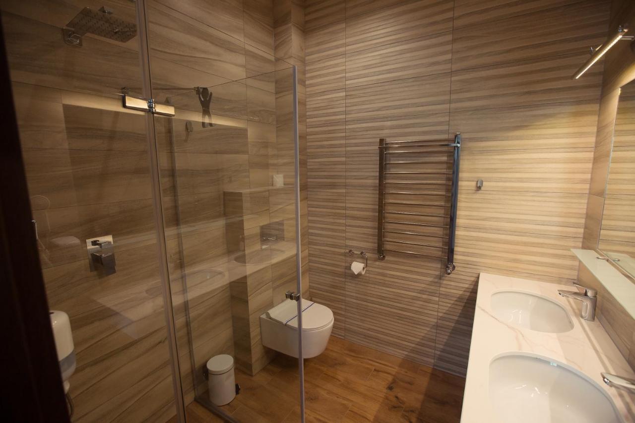 Hotel Rubin Stara Blotnica ภายนอก รูปภาพ