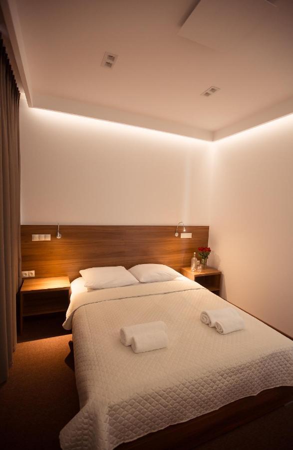 Hotel Rubin Stara Blotnica ภายนอก รูปภาพ