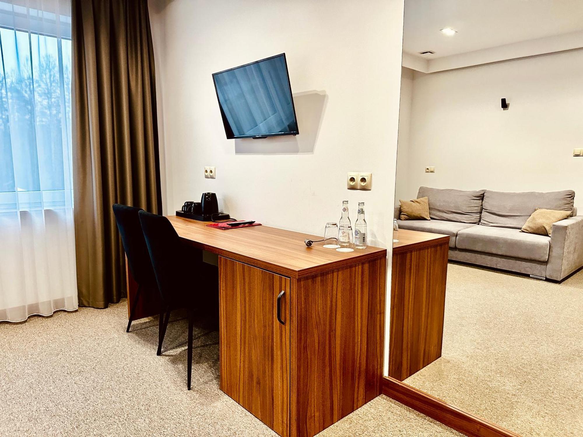 Hotel Rubin Stara Blotnica ภายนอก รูปภาพ