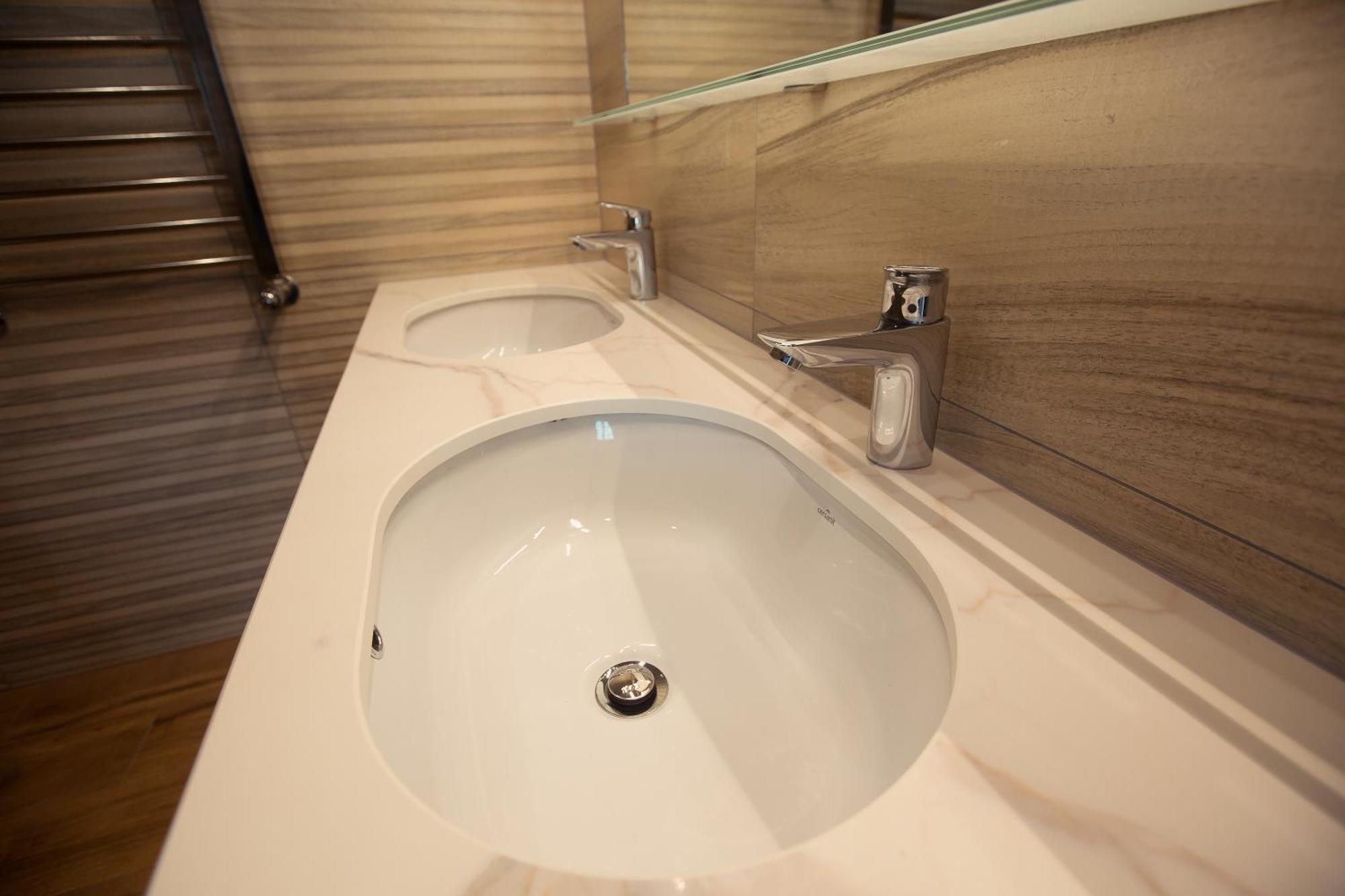 Hotel Rubin Stara Blotnica ภายนอก รูปภาพ